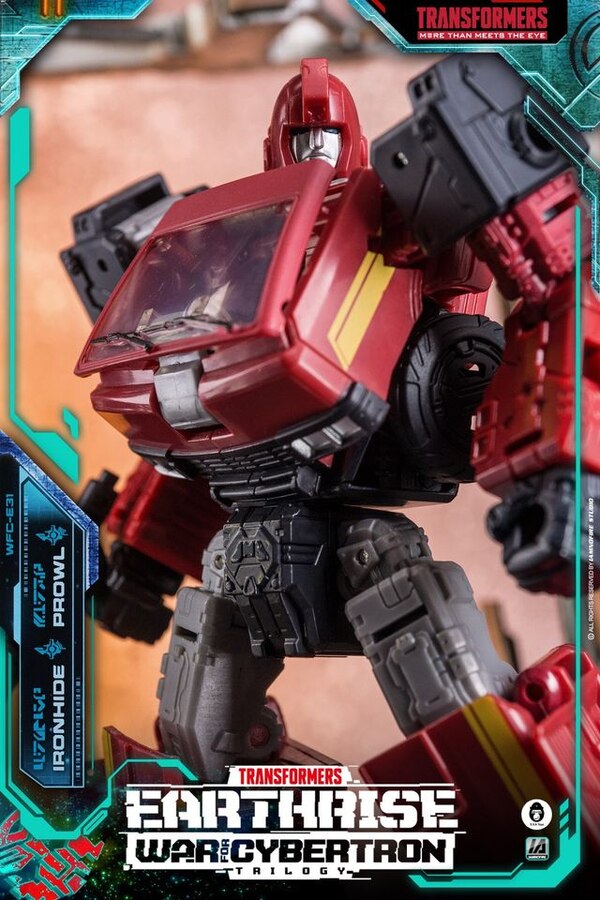 transformers earthrise prowl ironhide